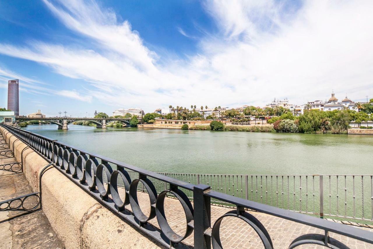 Alohamundi Pureza Apartment Seville Exterior photo