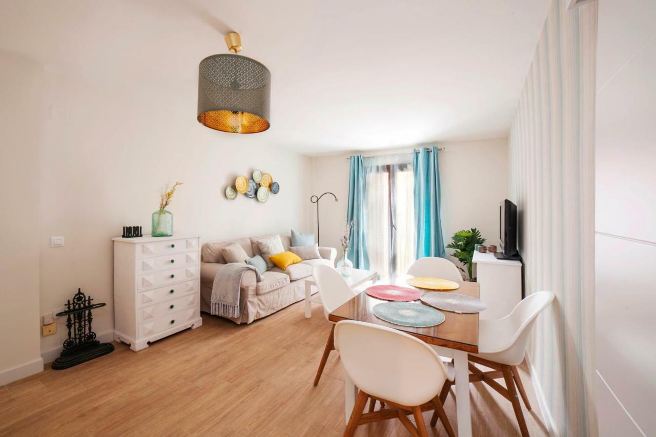 Alohamundi Pureza Apartment Seville Exterior photo