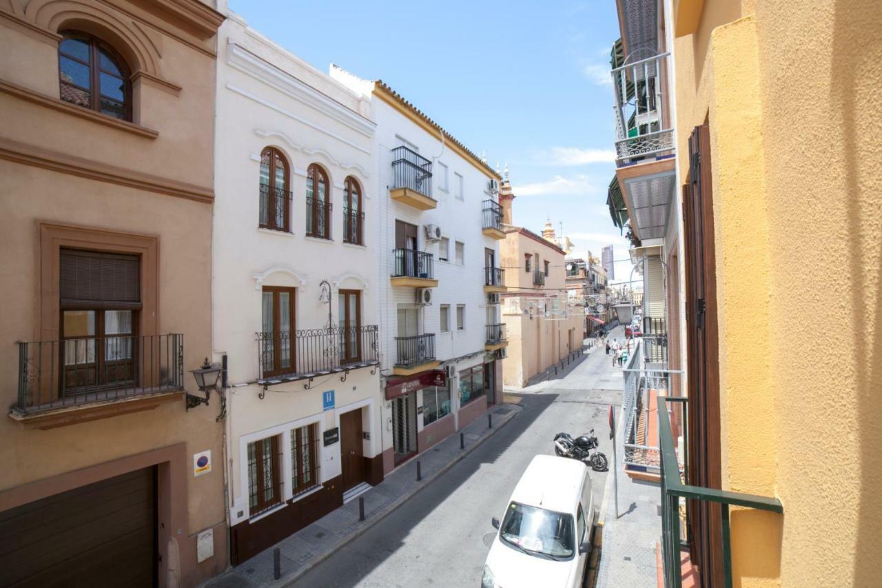 Alohamundi Pureza Apartment Seville Exterior photo